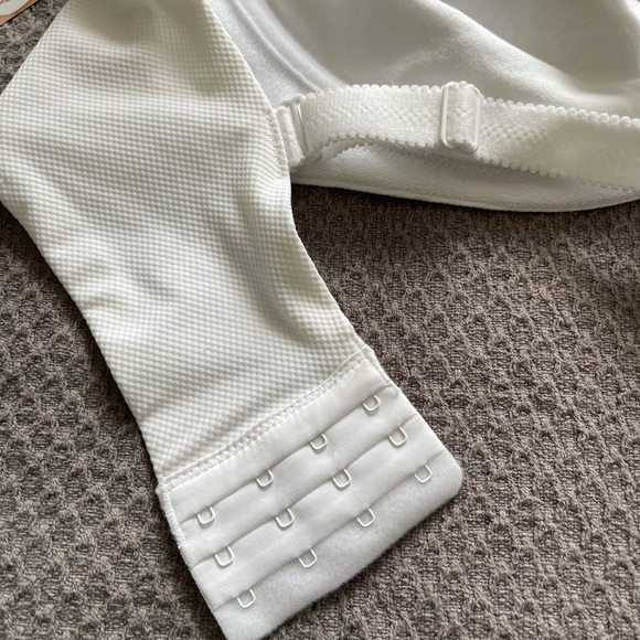 NWT Comfortchoice the petal boost bra 50DDD white - Picture 8 of 9
